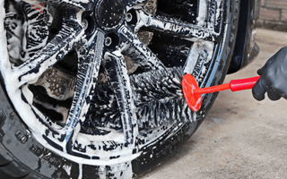 Understanding Brake Dust: Causes, Consequences, and Effective Removal